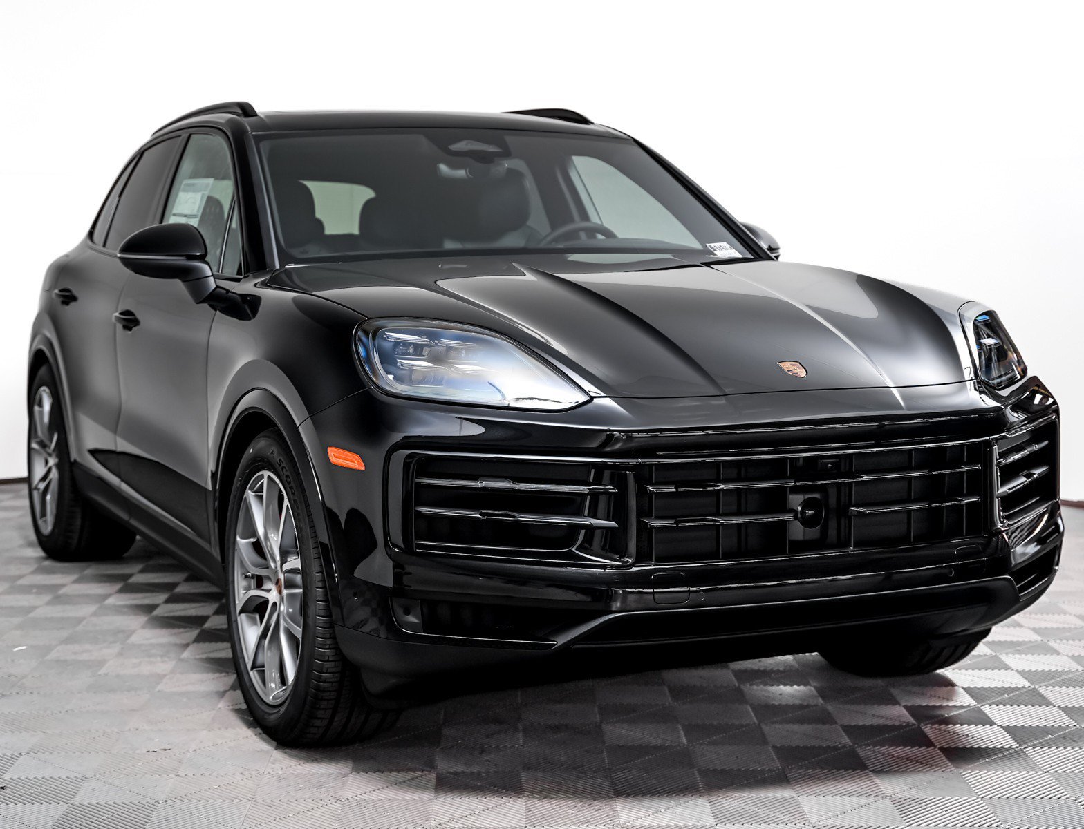 New 2026 CHROMITE BLACK Porsche S image 8