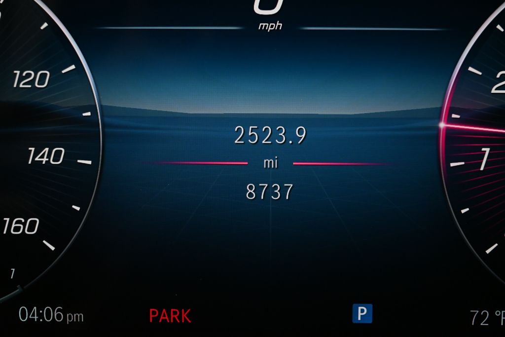 Certified Used 2026  Mercedes-Benz GLC 300 image 12