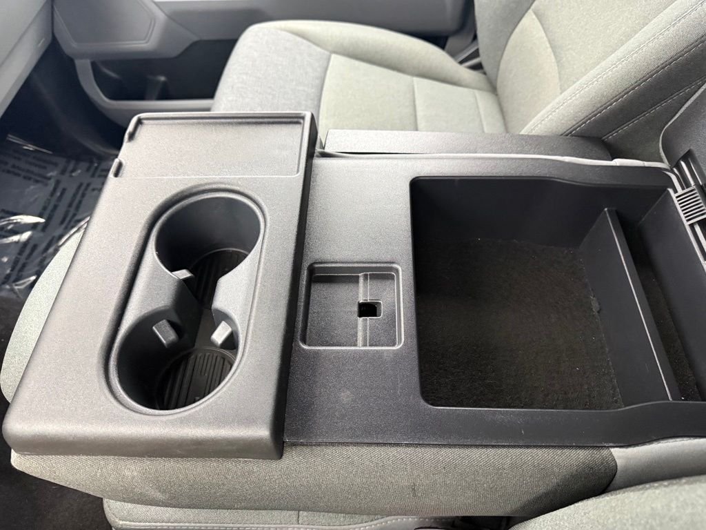 Used 2025 Silver Ford XLT image 57