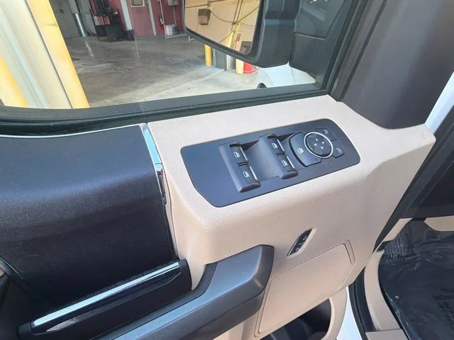 Used 2017 White Ford XLT image 17
