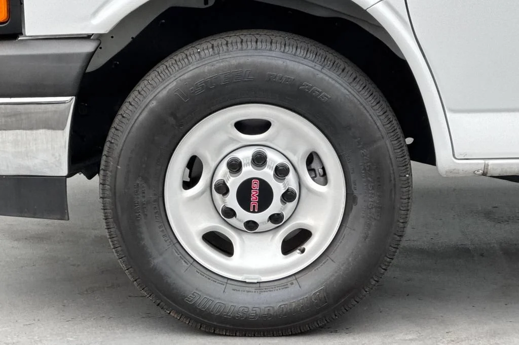 Used 2025 Summit White GMC Work Van image 25
