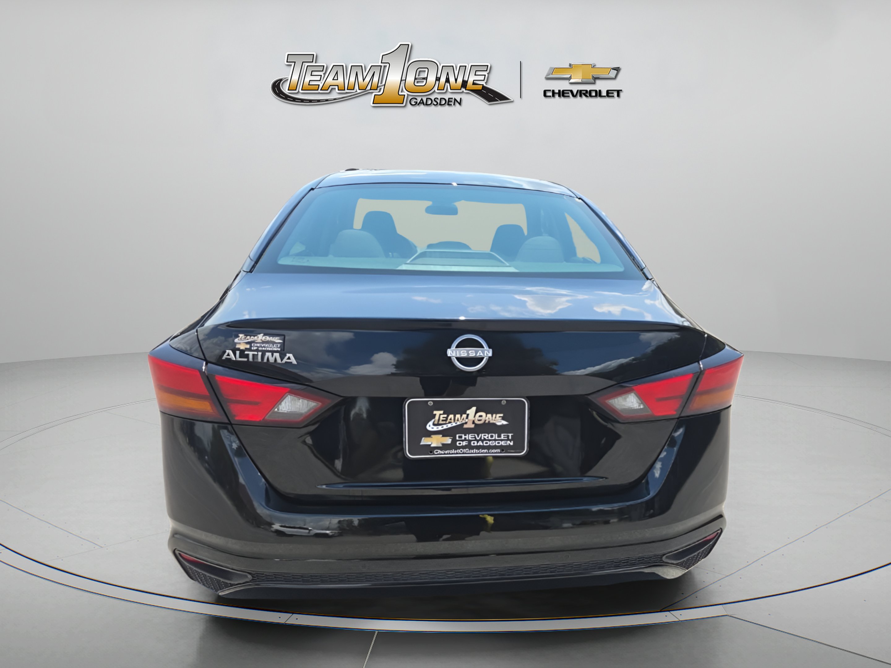 Used 2023 Black Nissan S FWD image 6