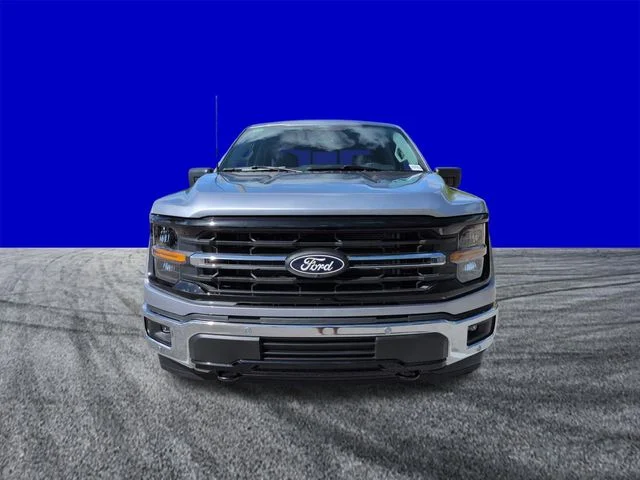New 2026 Iconic Silver Metallic Ford XLT image 9