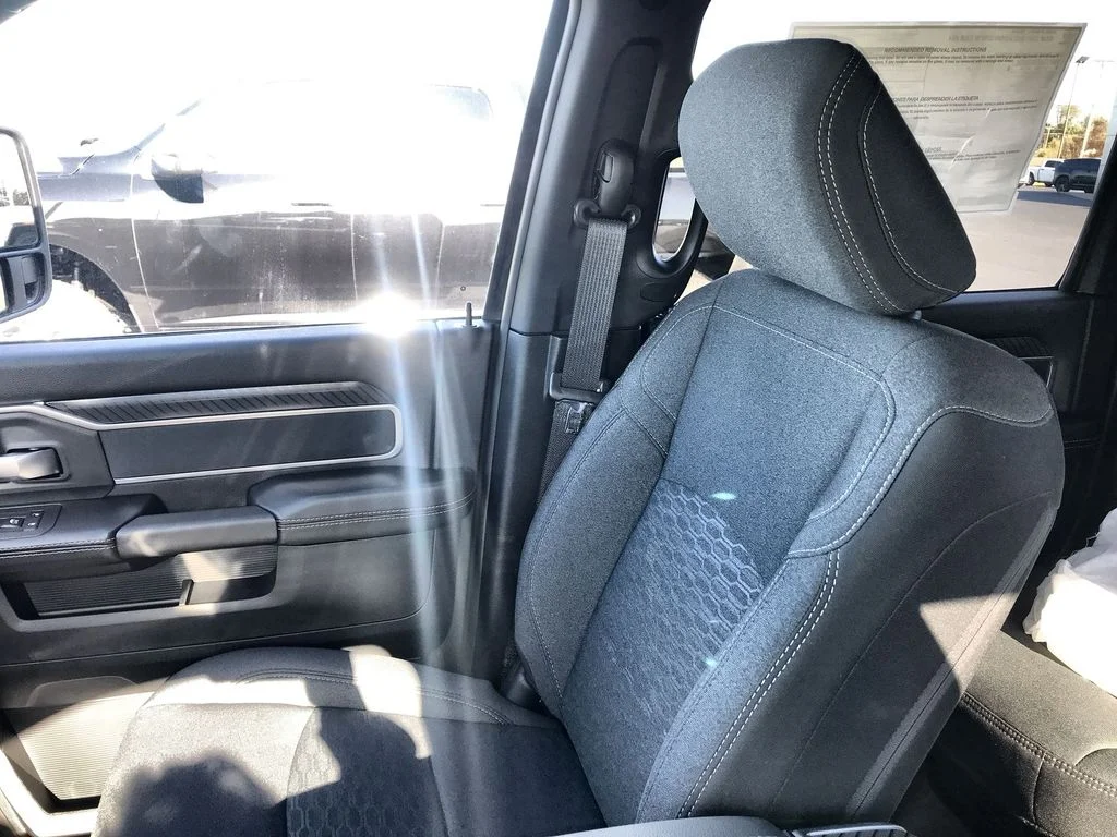 2025 RAM 2500 Big Horn - Photo 23