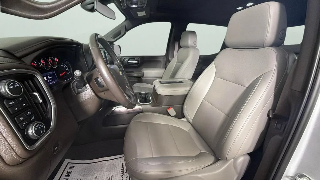 Used 2021 SILVER ICE METALLIC Chevrolet LTZ image 17