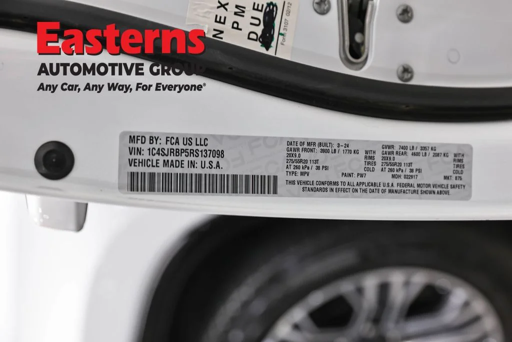 Used 2024 White Jeep Series II image 39