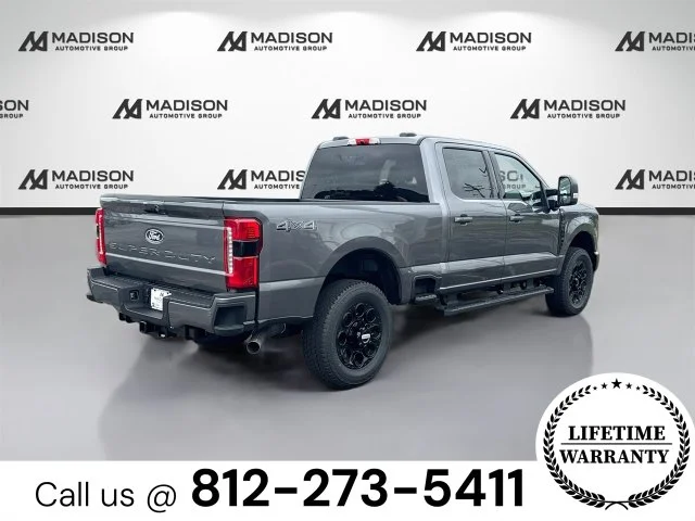 New 2027 Gray Ford XLT image 6