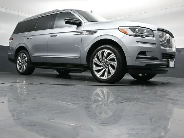 Certified Used 2023 Radiance Metallic Lincoln Reserve image 39
