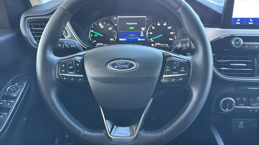 Certified Used 2022 Blue Ford SE image 10