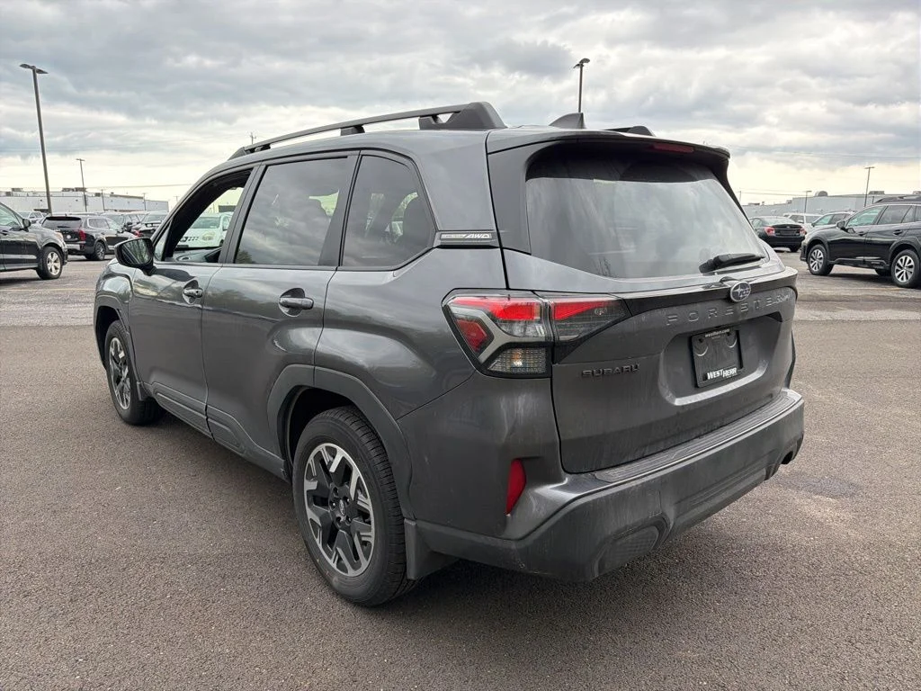2026 Subaru Forester Premium - Photo 10