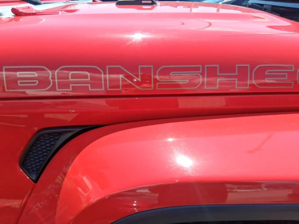 Used 2018 Red Jeep Unlimited Sahara image 4