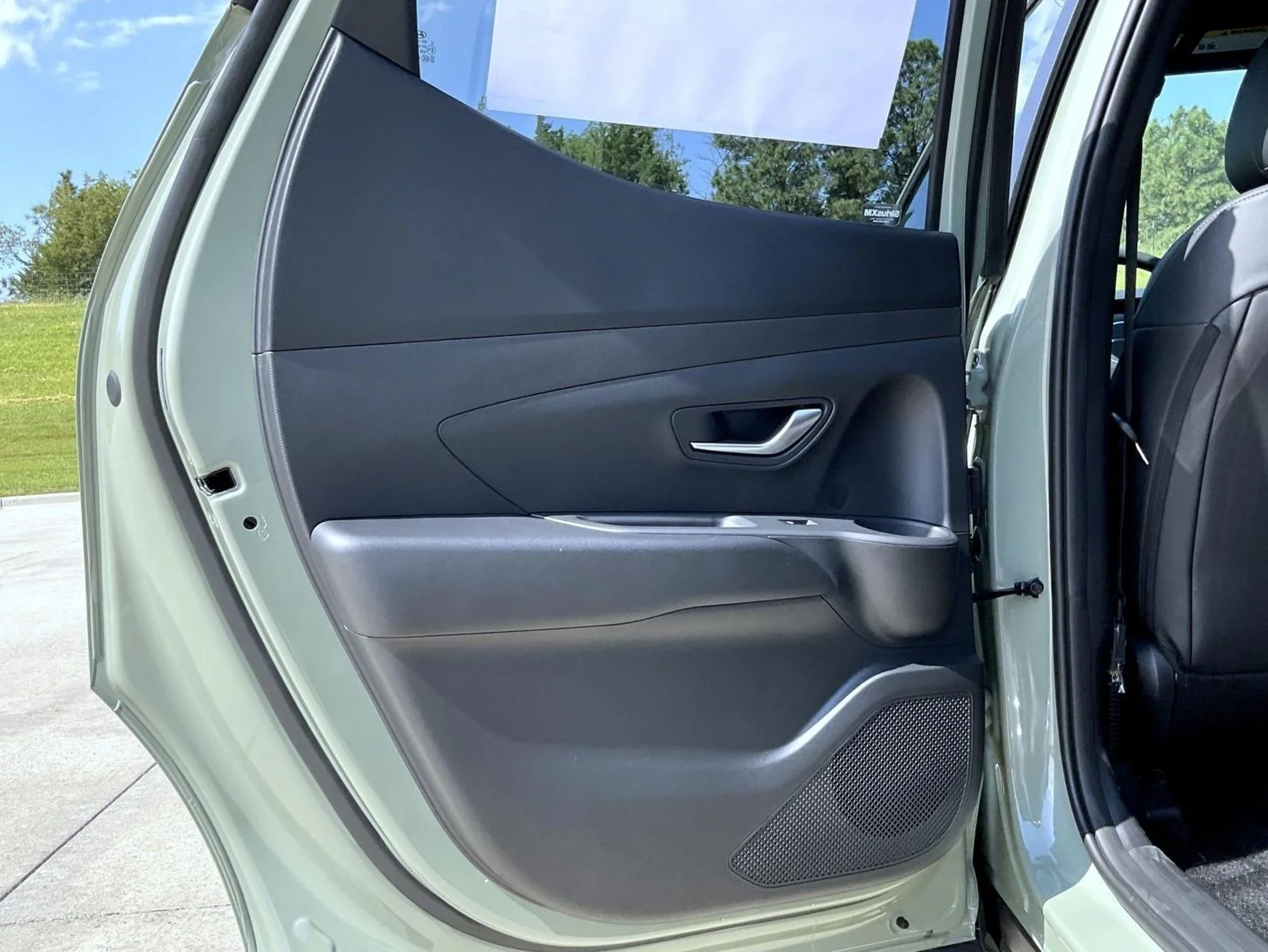 New 2027 Green Hyundai SE image 21
