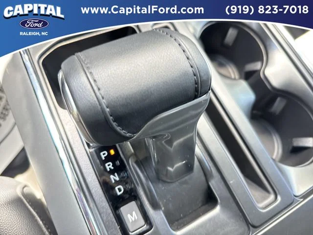 Used 2025 White Ford Lariat image 30