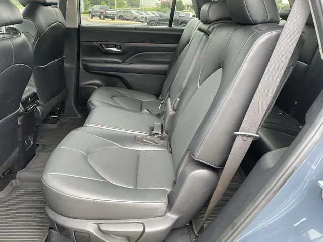 Used 2024 White Toyota XLE image 8