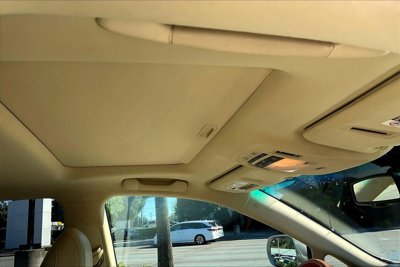 Used 2012 Satin Cashmere Metallic Lexus  image 13