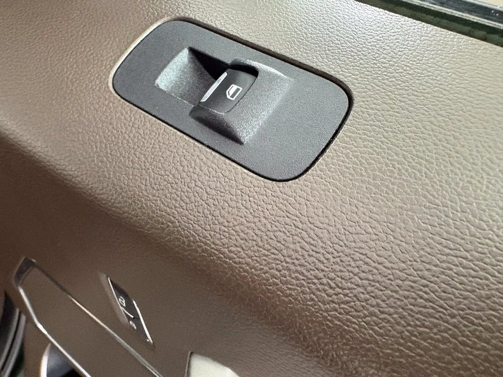 Used 2015 Green Ford King Ranch image 13