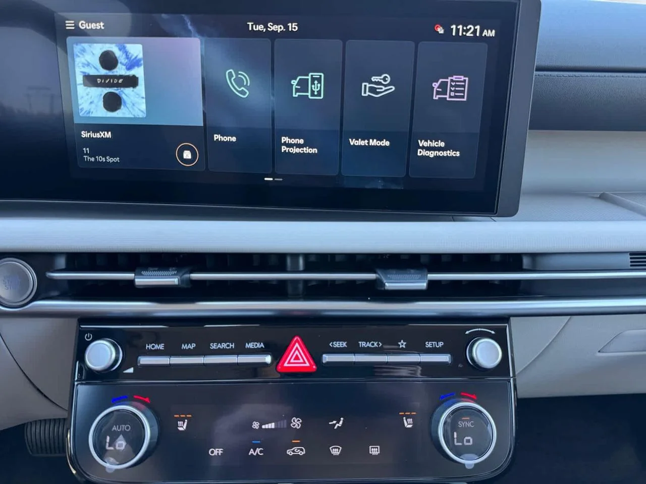 New 2026 Silver Hyundai SEL Plus AWD image 15