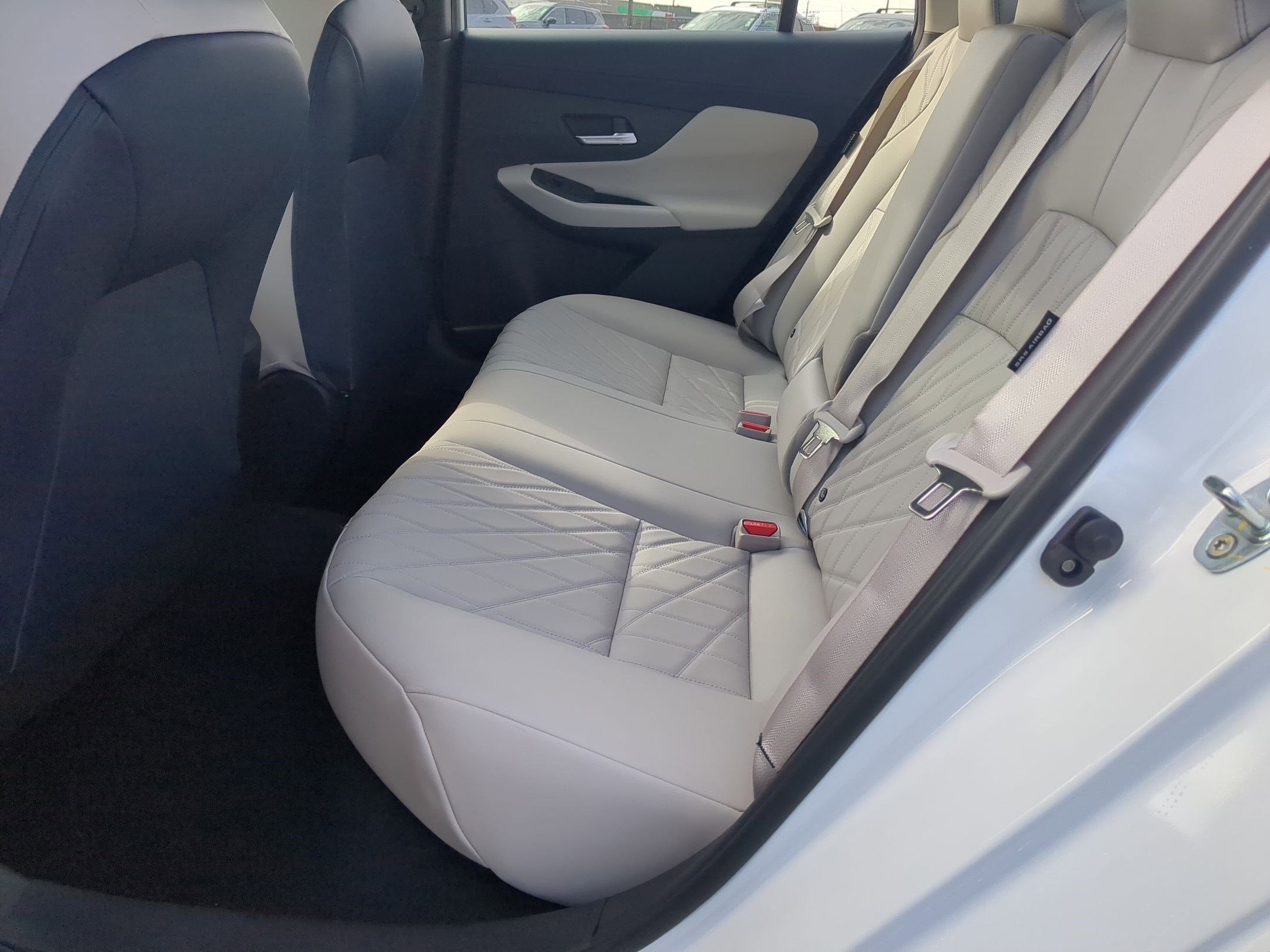 New 2026 Aspen White Tricoat Nissan SL image 14