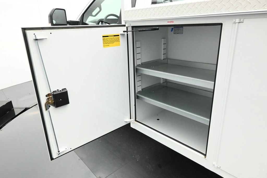 New 2026 Oxford White Ford XL image 16