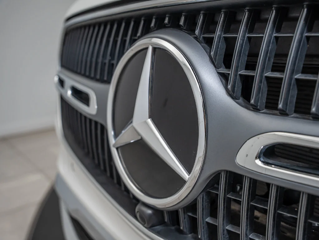 Certified Used 2026 Polar White Mercedes-Benz GLC 300 image 3