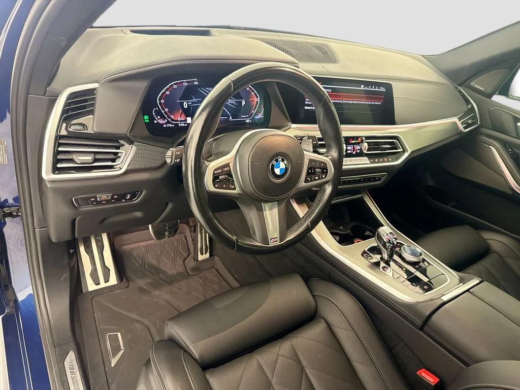 Used 2023 Blue BMW sDrive40i image 9