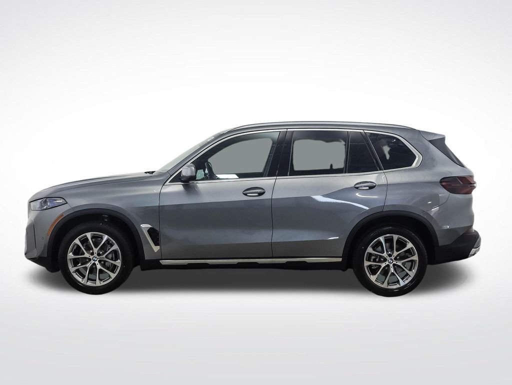 Used 2026 BMW X5 40i with VIN 5UX23EU00T9059118 for sale in Minneapolis, Minnesota