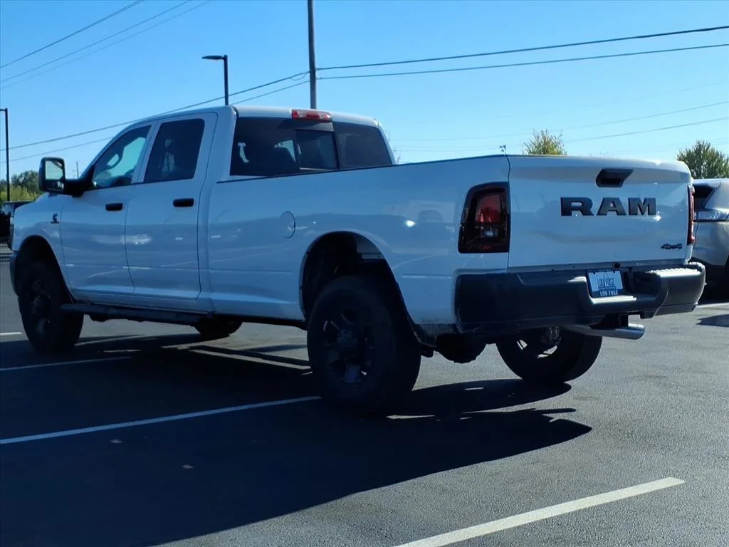 2026 RAM 3500 Tradesman - Photo 4
