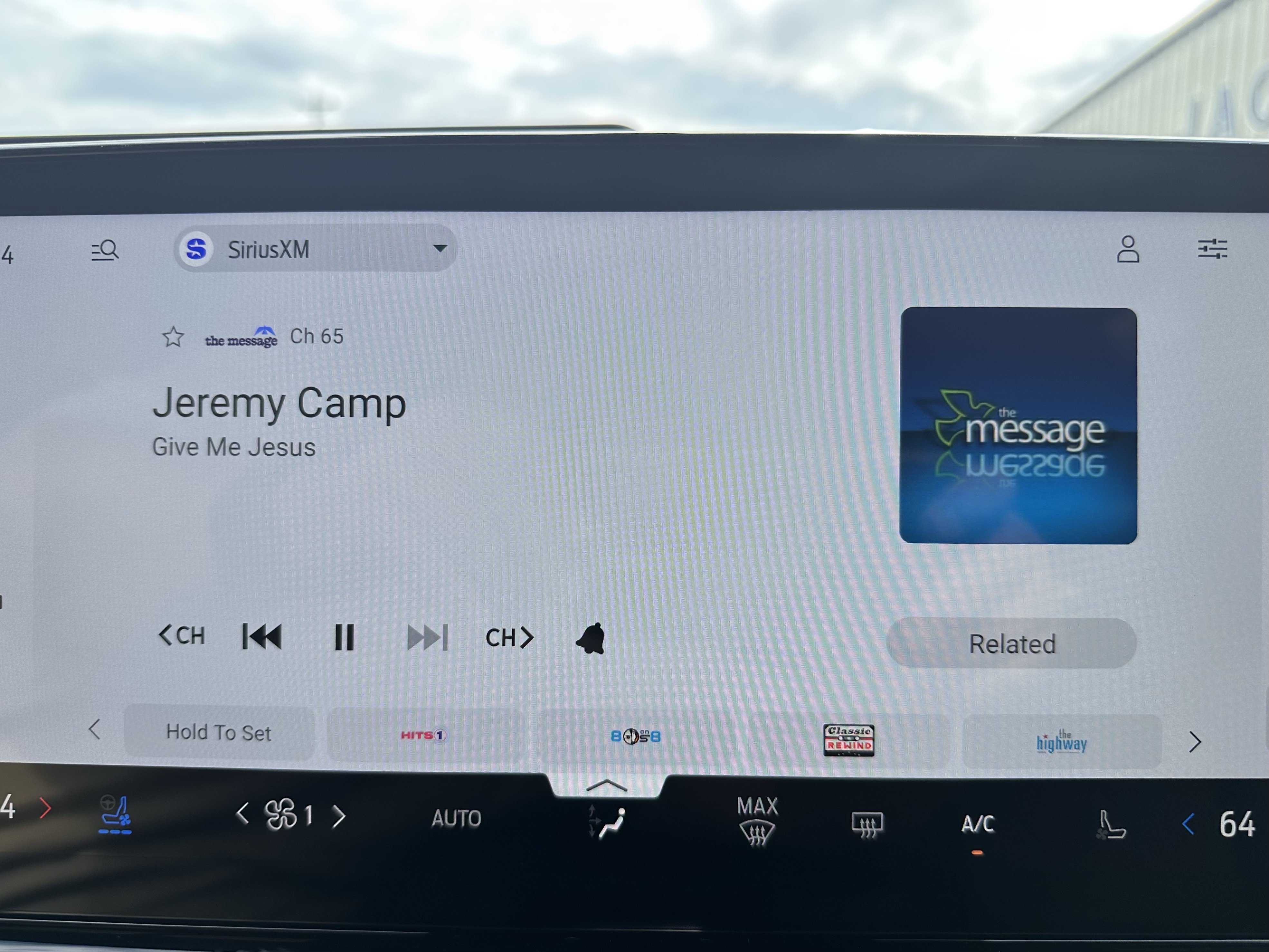 New 2027 Marsh Gray Ford MAX Platinum image 29