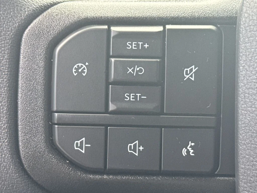 New 2026 Avalanche Ford F-250® XLT image 24