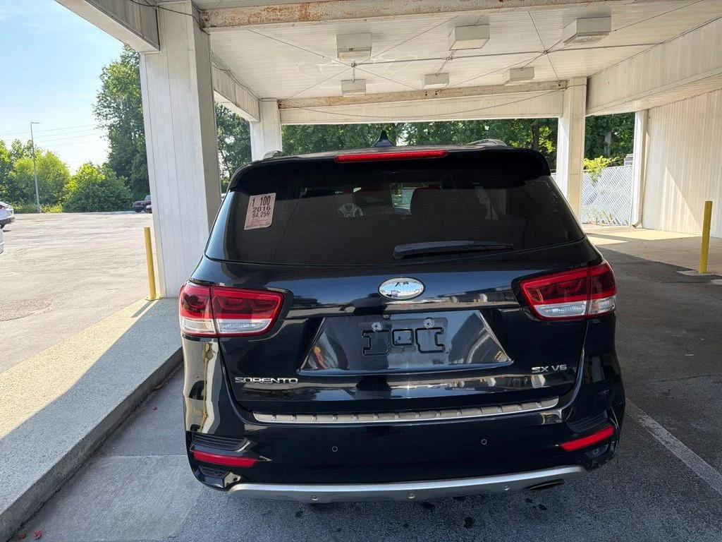 Used 2016 Black Kia SX image 5