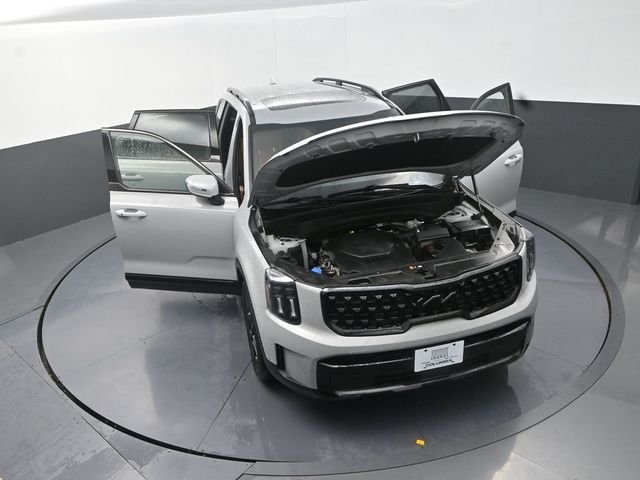 Used 2025 Gray Kia EX X-Line image 32