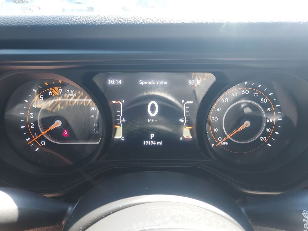 Used 2024 Gray Jeep Sport image 21