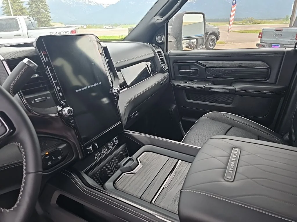 2025 RAM 2500 Limited - Photo 10