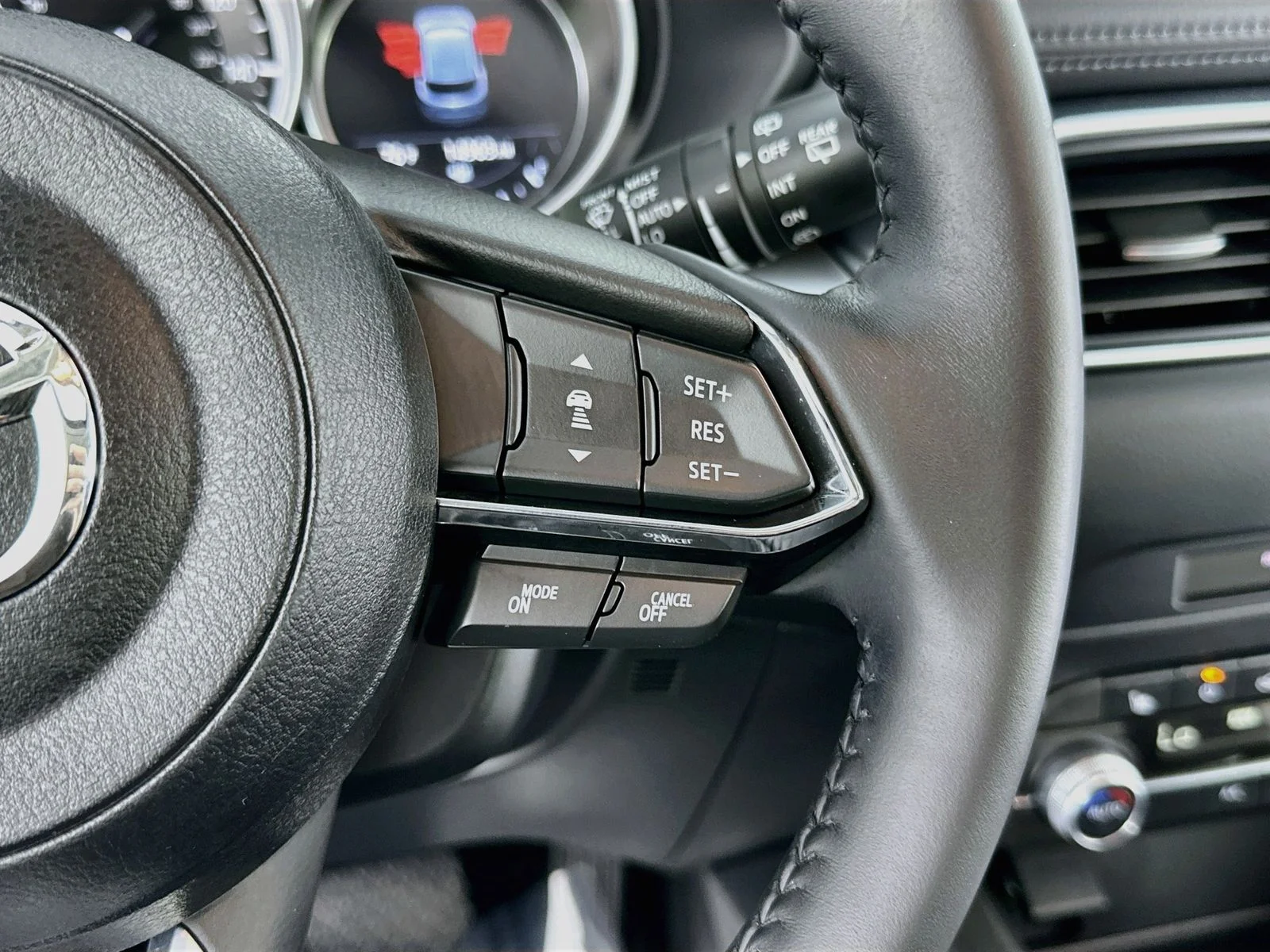Used 2023 White Mazda 2.5 S Preferred Package image 13