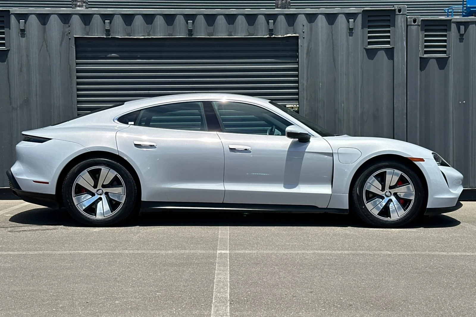 Certified Used 2022 Ice Grey Metallic Porsche 4S image 9