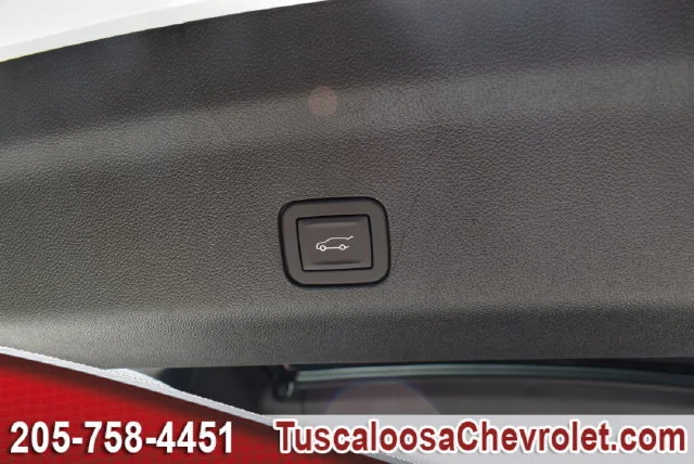 New 2026 Polar White Tricoat Chevrolet High Country image 9
