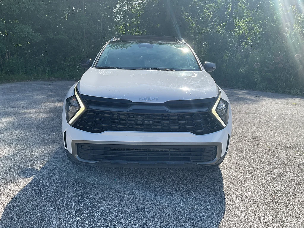 Used 2023 Glacial White Pearl Kia X-Line image 2