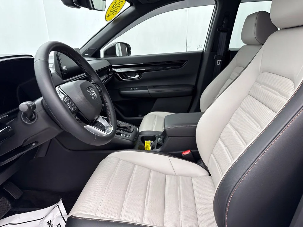 Used 2025  Honda Sport Touring image 19