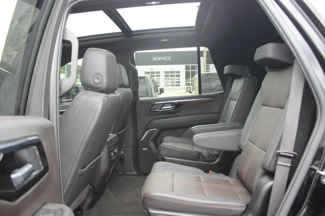 Used 2025 Black Chevrolet High Country image 25
