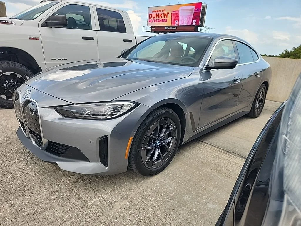 2024 BMW i4 eDrive35's photo