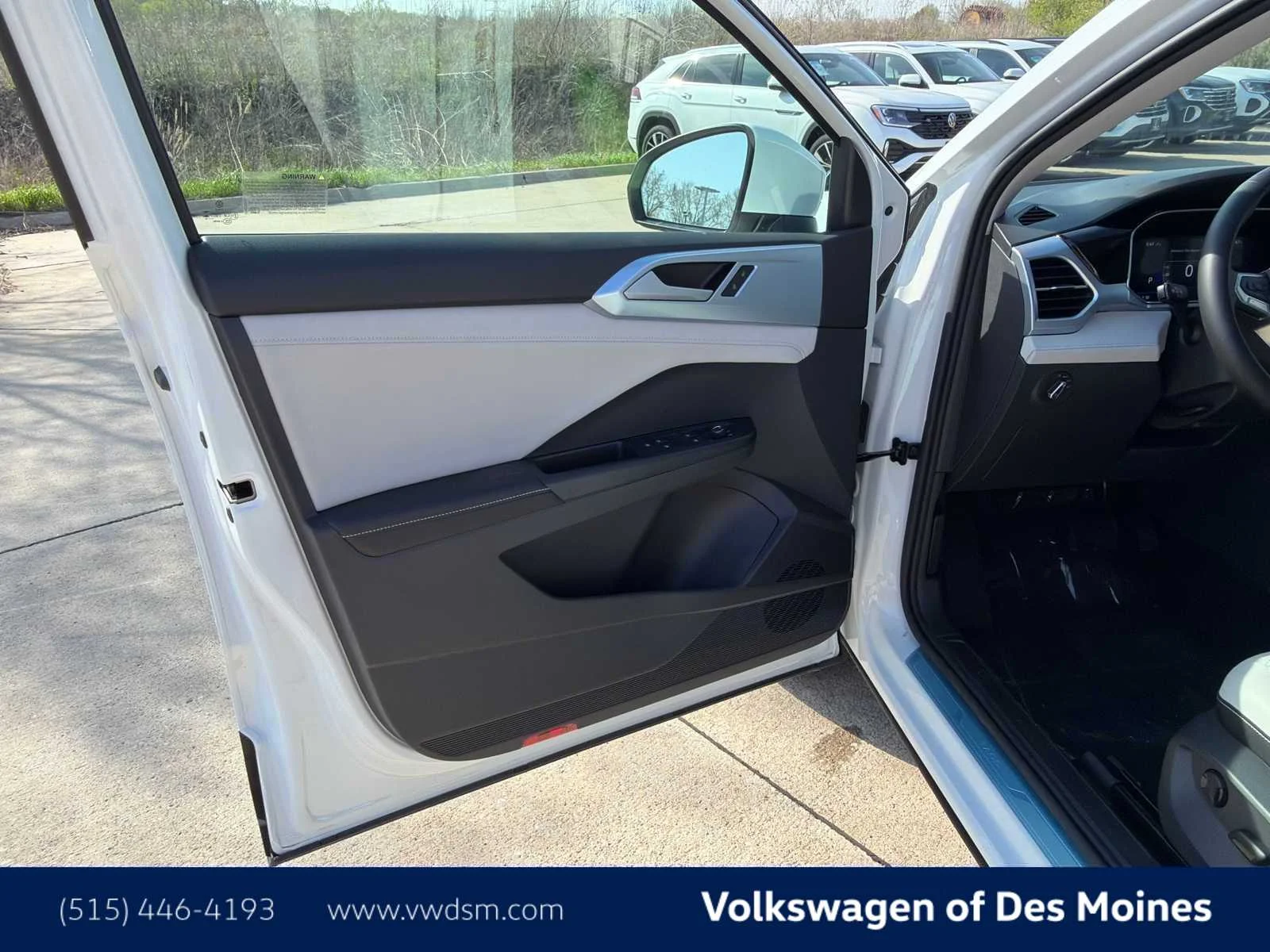 New 2026 Pure White Volkswagen SE image 22