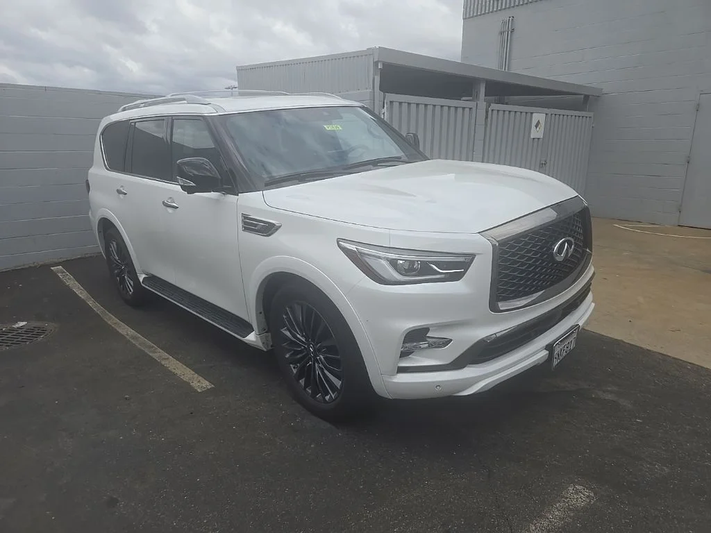 2024 INFINITI QX80 Sensory 4WD's photo