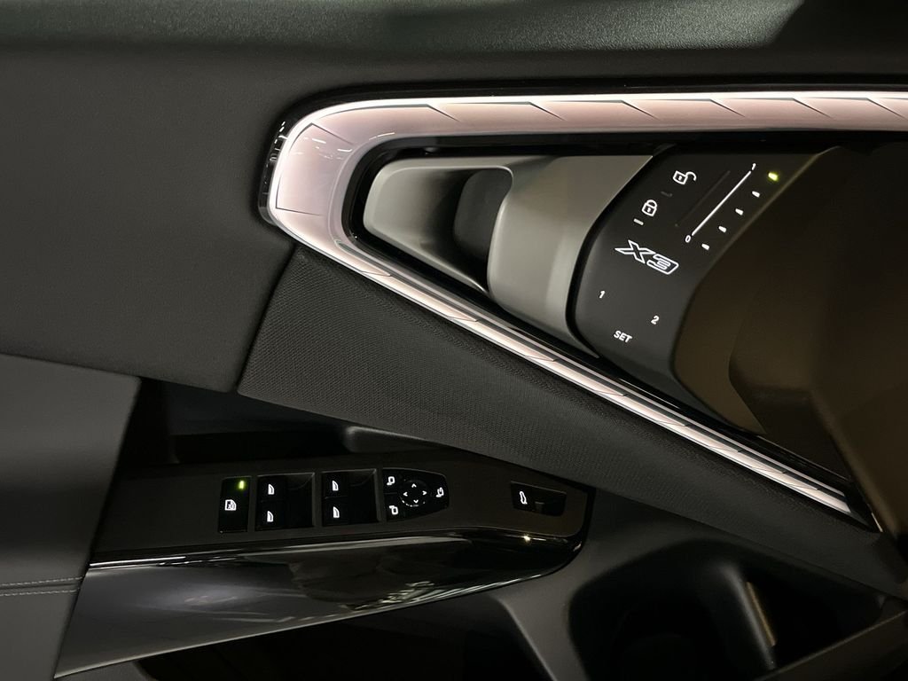 2026 BMW X3 30 - Photo 13