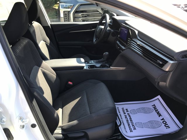 Used 2025 Ice Cap Toyota LE image 26
