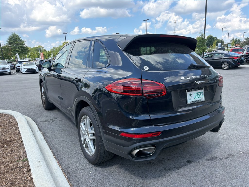 Used 2018 Moonlight Blue Metallic Porsche Base image 11