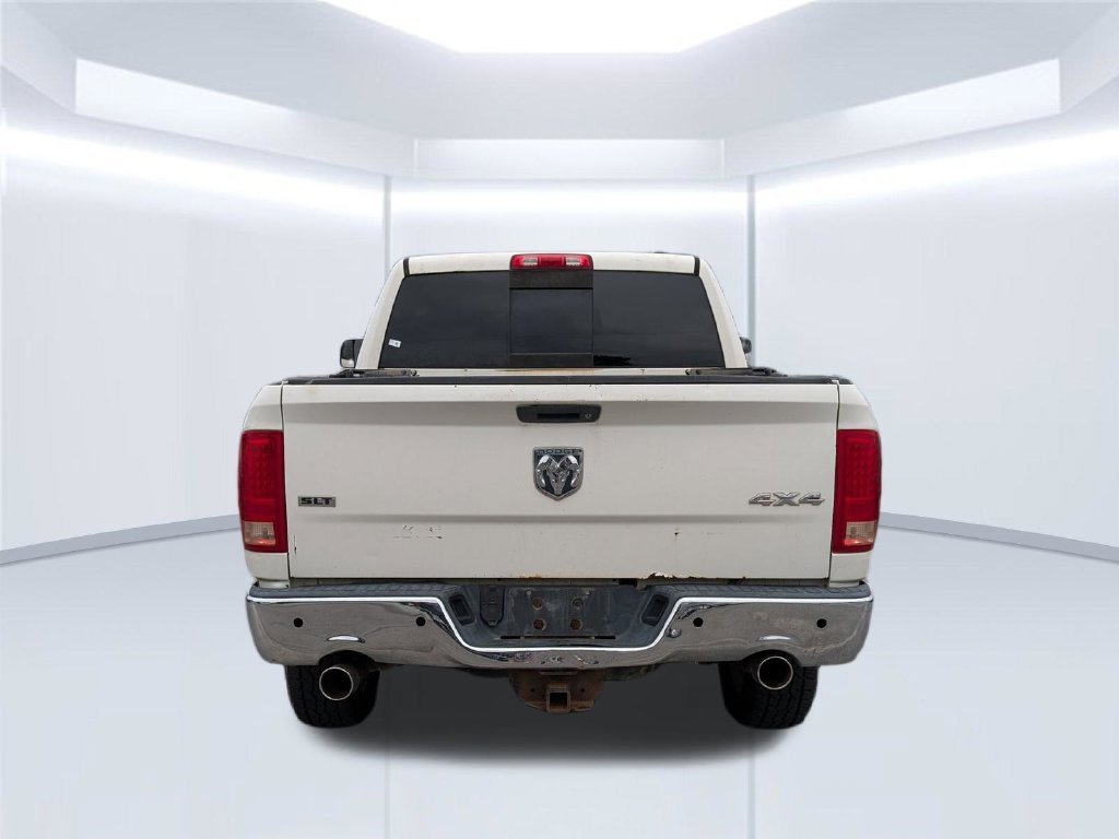 Used 2009 White Dodge SLT image 5