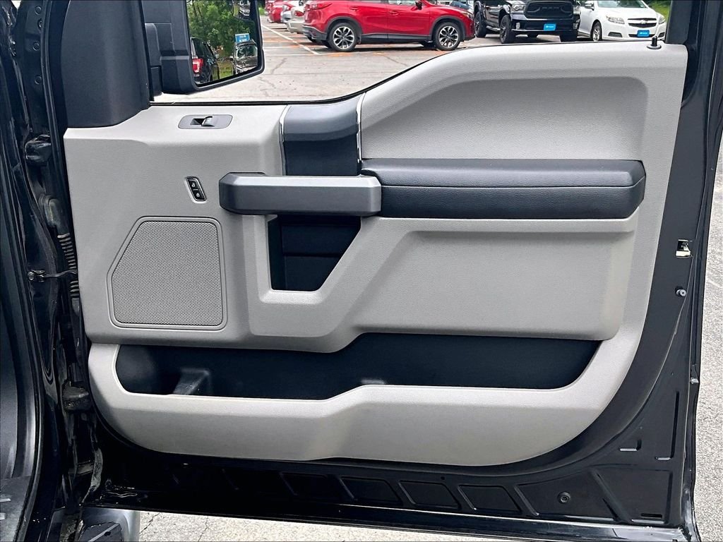 Used 2015 Tuxedo Black Metallic Ford XLT image 12