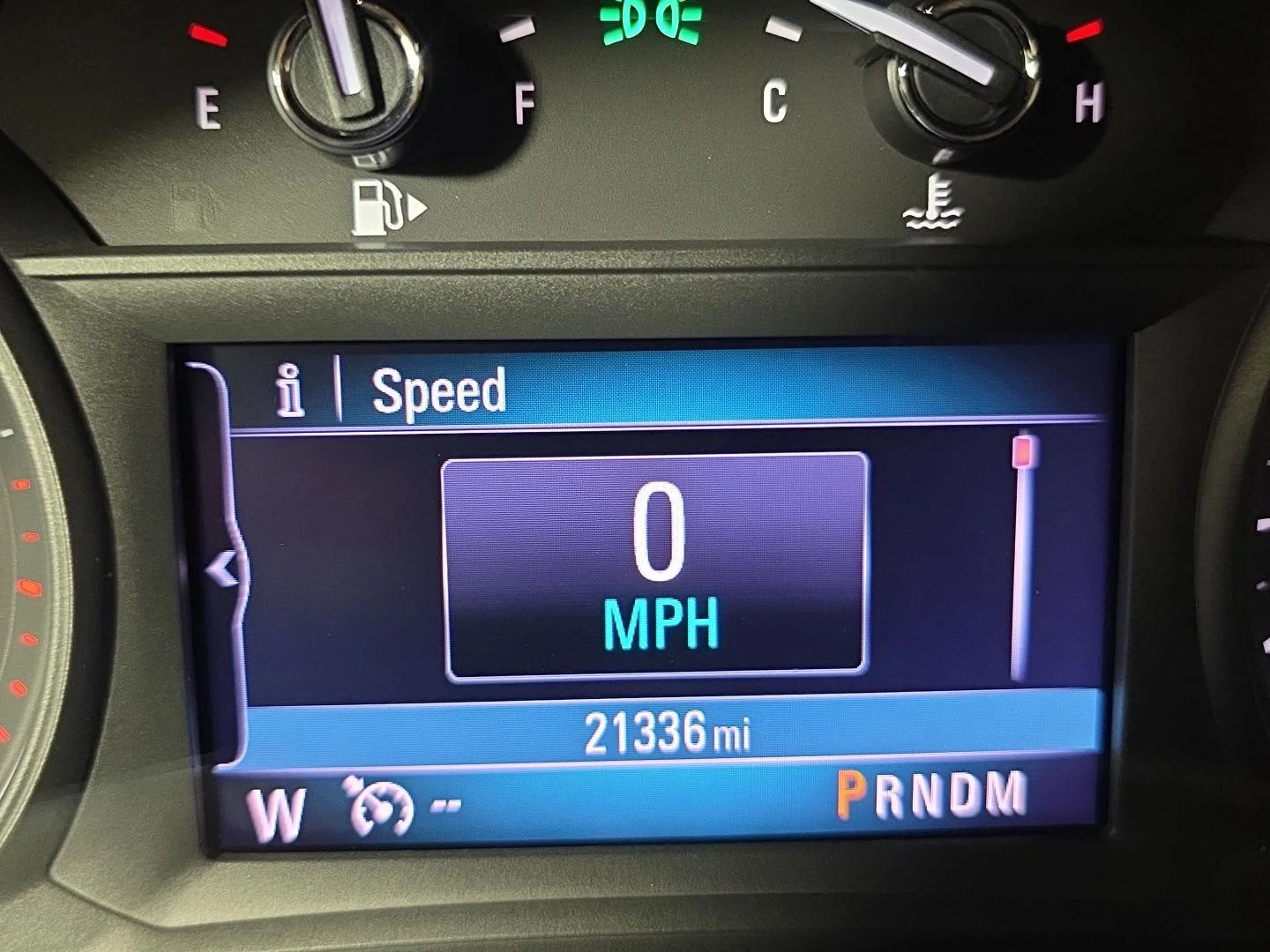 Used 2019 White Frost Tricoat Buick Essence image 15