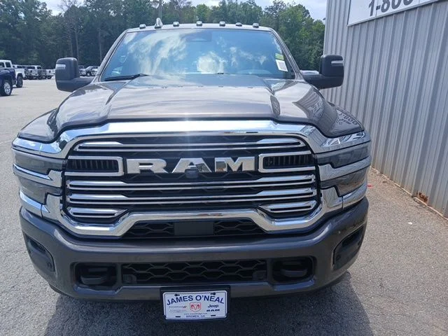 New 2026 Granite Crystal Metallic Clear-Coat Exterior Paint RAM Laramie image 14