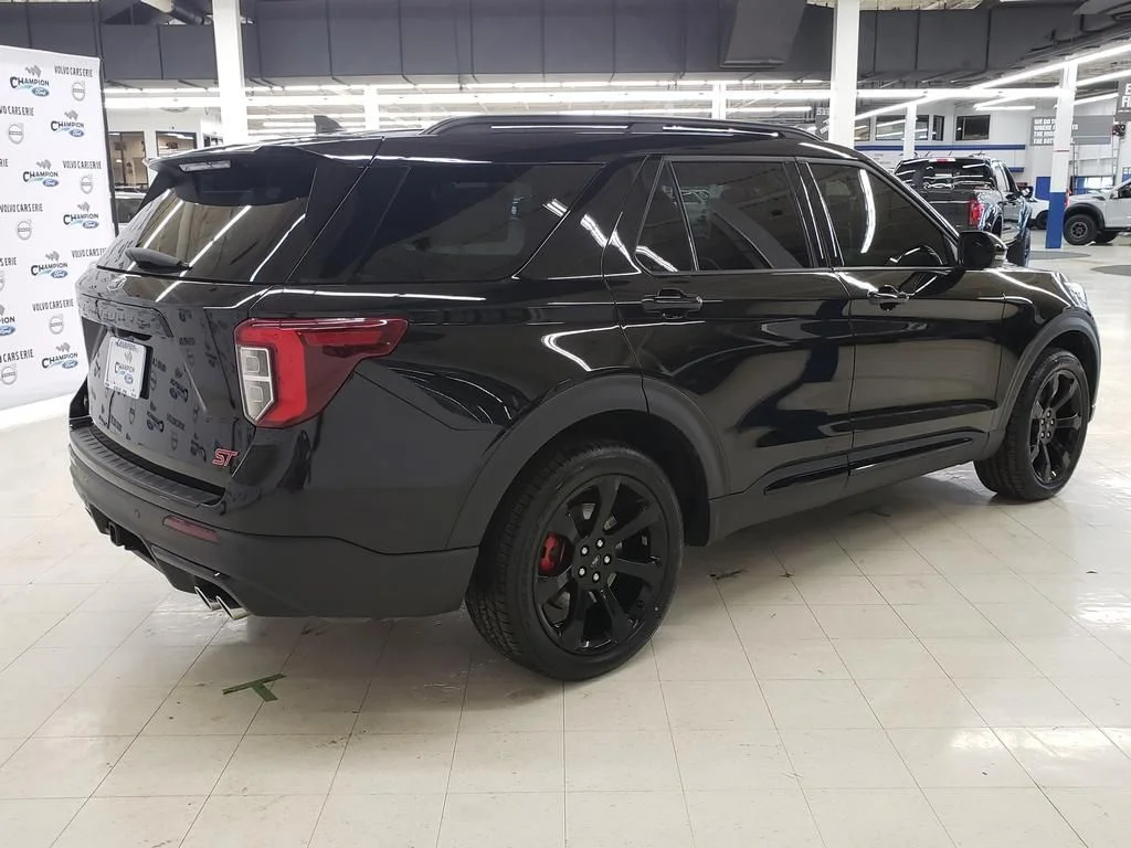 Certified Used 2022 Black Metallic Ford ST image 8